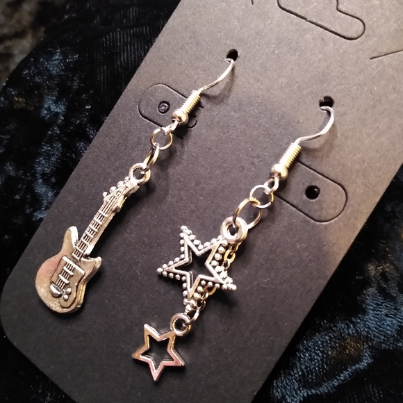 Rock Star Guitar 🎸 Hand Crafted Earrings 🌠 - Picture 2 of 2